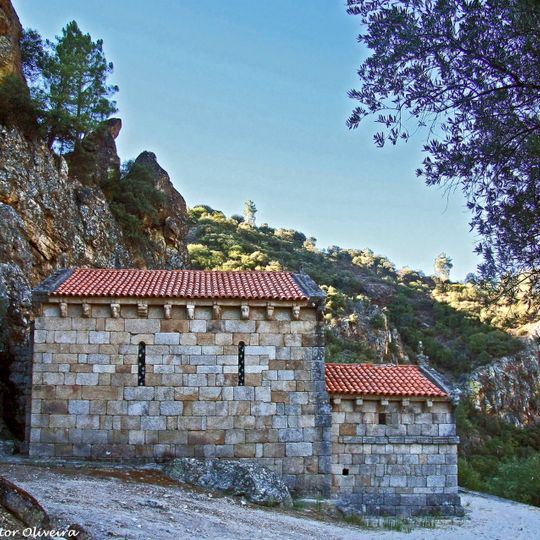 Mosteiro de São Pedro das Águias