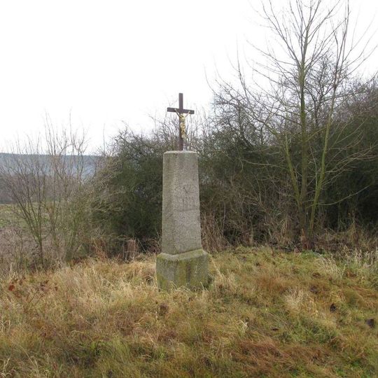 Kříž západně od Babiny