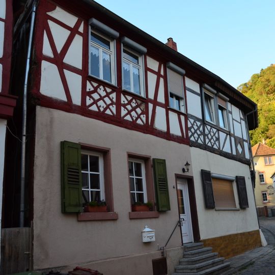 Haus Starkenburgweg 4Starkenburgweg 6