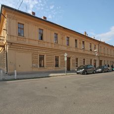 B. Němcové 110 a 112