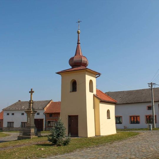 Kaple Panny Marie v Těšicích na návsi