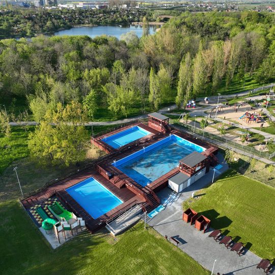 Odkryte baseny letnie