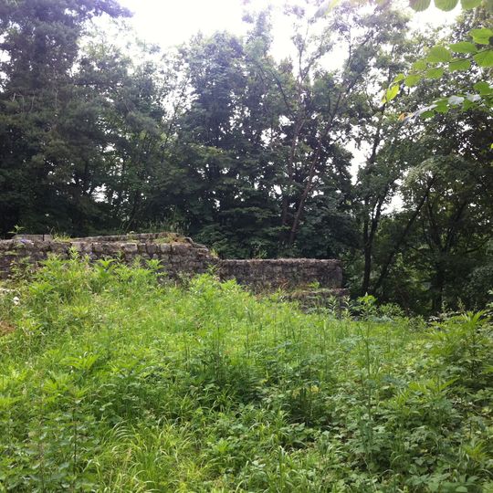 Burghalde, mittelalterliche Fluchtburgruine