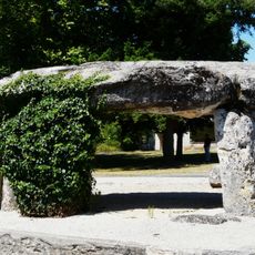 Dolmen de Peyrelevade