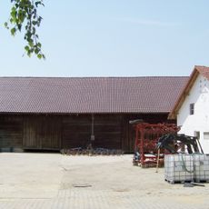 Hierzu Blockbaustadel