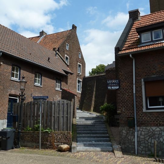 Trappenstraatje naar Grotestraat