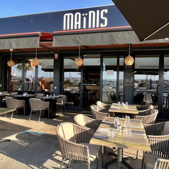 Maïnis