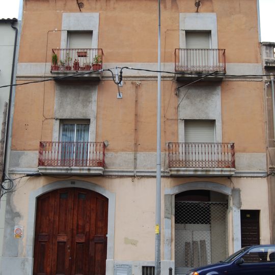 House in carretera Laureà Miró, 17-19