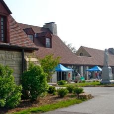 Black Hawk Museum and Lodge