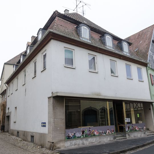 Wohn- und Geschäftshaus