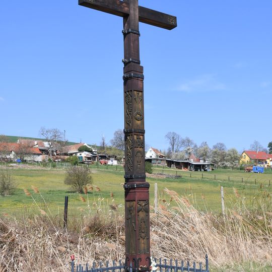 Dřevěný kříž u Silničné