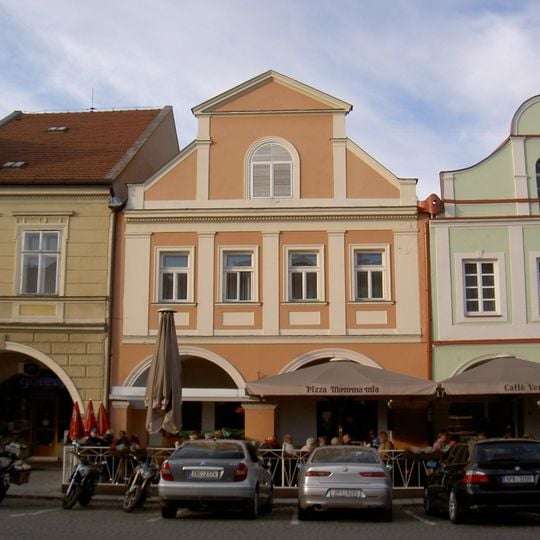 Náměstí Míru čp. 127