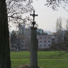 Kříž jihovýchodně od Chlumčan