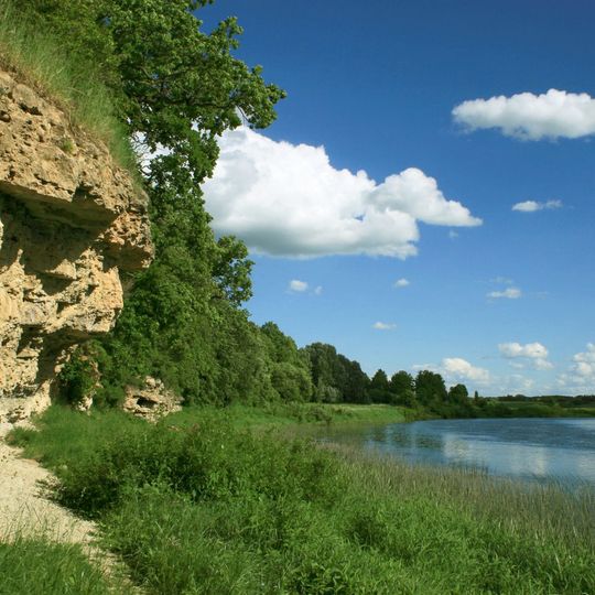 Jumpravas dolomīta atsegums