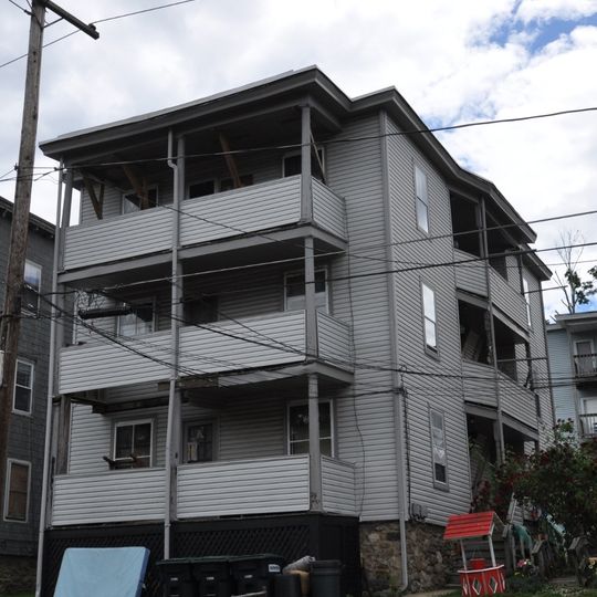 Building at 25–27 River Street