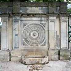 Fontaine, rue Gallieni