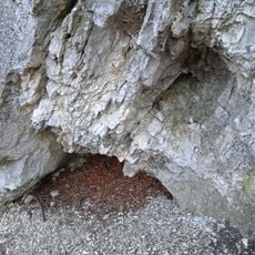 Vaskapui Kifagyásos Cave