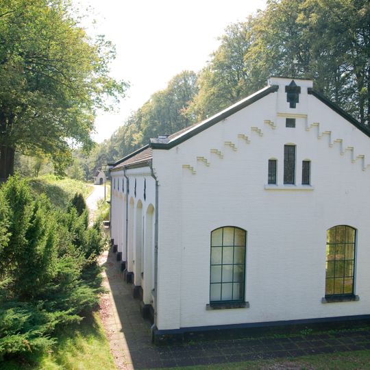 Waterpompstation en berging, nu fungerend als noodstroomstation