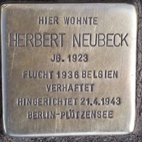 Stolperstein en memoria de Herbert Neubeck