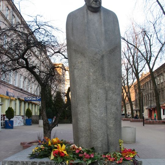 Leon Schiller monument in Łódź