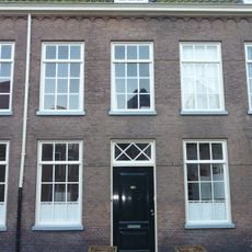 Pieterskerkhof 5, Leiden