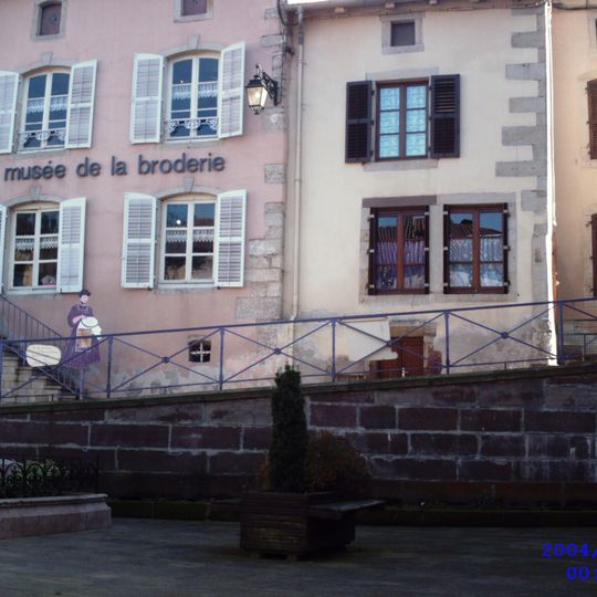 Broderie de Fontenoy-le-Château