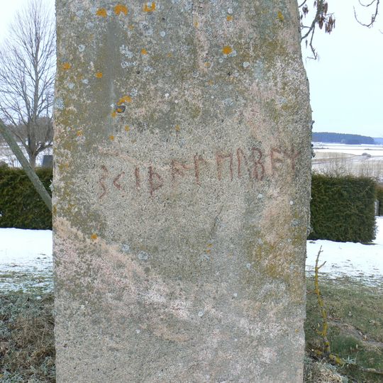 Östergötlands runinskrifter 171