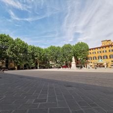 Piazza Napoleone