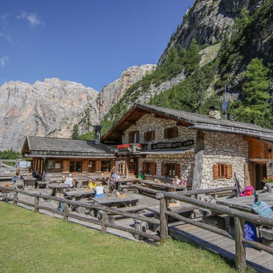 Ütia de Scotoni - Scotoni-Hütte - Rifugio Scotoni