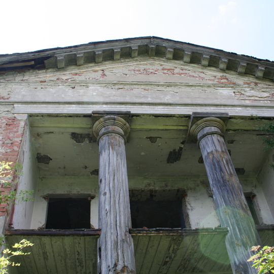 Dwór w Dobiesławicach