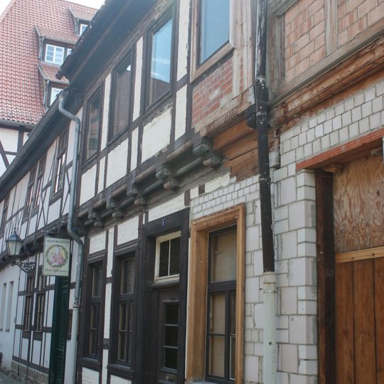 Hohe Straße 1