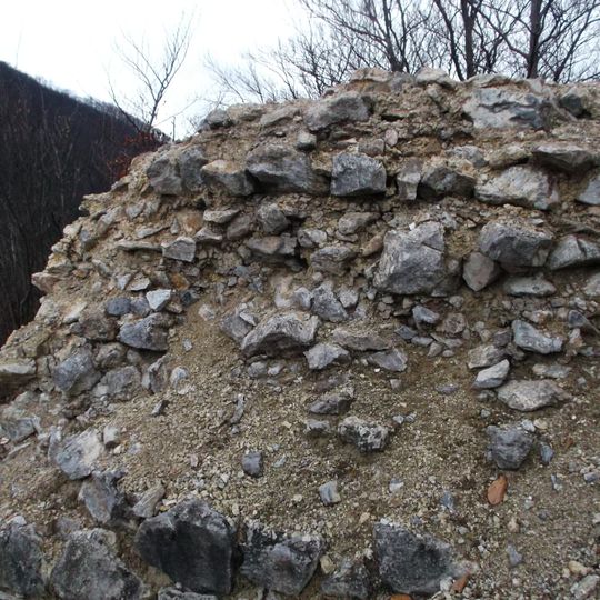 Hrad Košeca, palác hradný I.