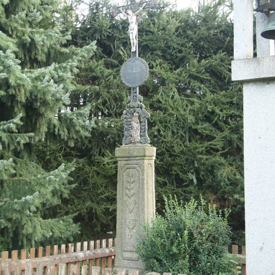 Kříž u božích muk ve Zberazi