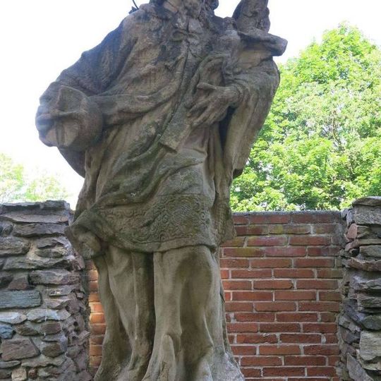 Sochy svatého Jana Nepomuckého a svatého Josefa na hradě Klenová