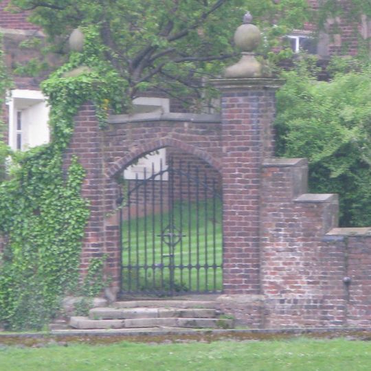 Gate Piers And Wall At Old Swinford Hospital