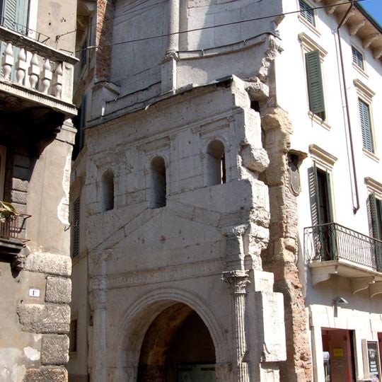 Porta Leoni