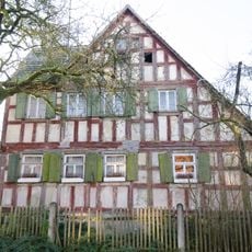 Schulstraße 6