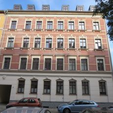 Mietshaus in vormals geschlossener Bebauung Dorotheenstraße 12