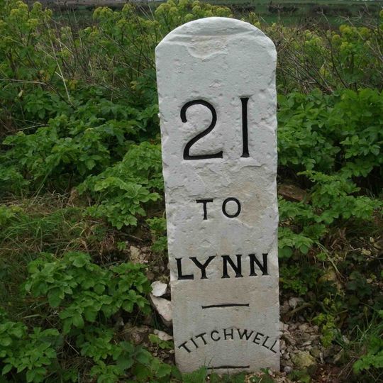 Milestone, 40yds W of Marsh View