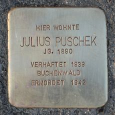 Stolperstein dedicated to Julius Puschek