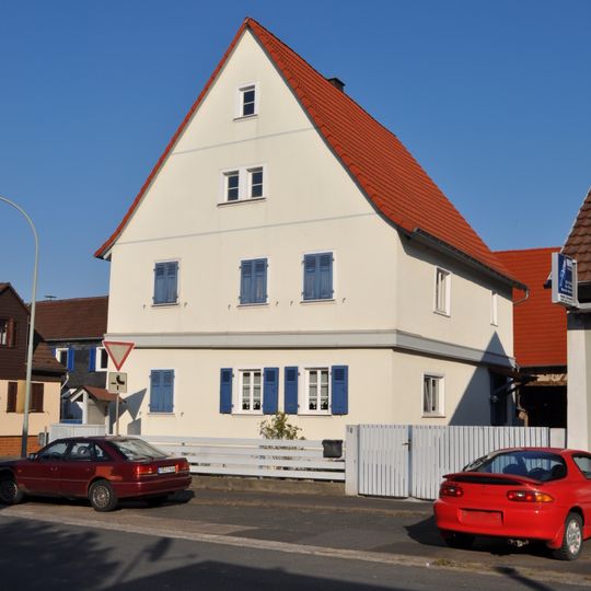 Haus Nieder-Wöllstädter Straße 18