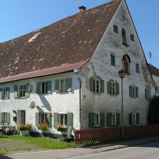 Kirchenstraße 10