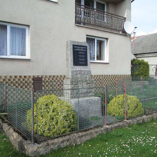 Pomník padlým v Lučišti