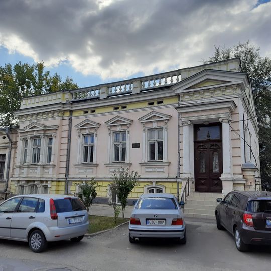 Urban mansion, 31 August 1989, 153