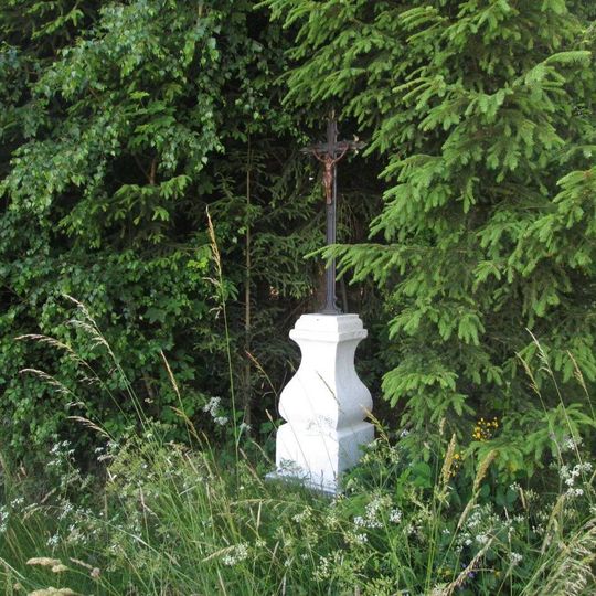 Kříž západně od Častrova u okraje lesa I