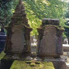 Grafmonument Bogaerts, Orthen