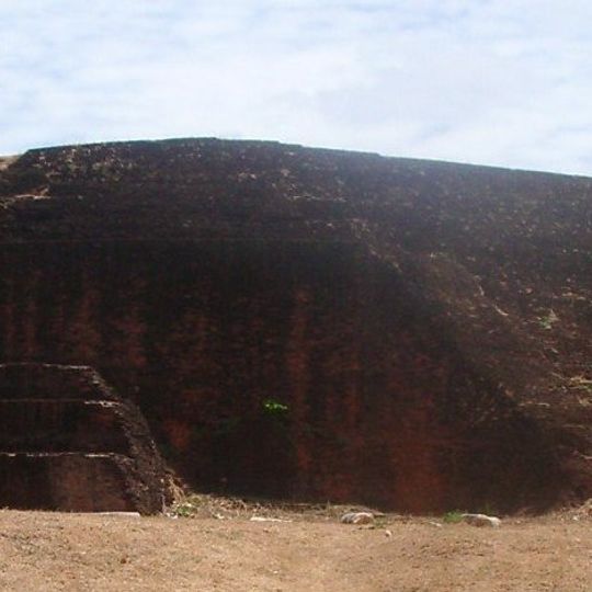 Dakkhina Stupa