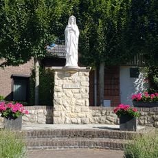Statue of Maria