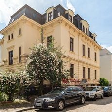 Villa Leopoldstraße 12