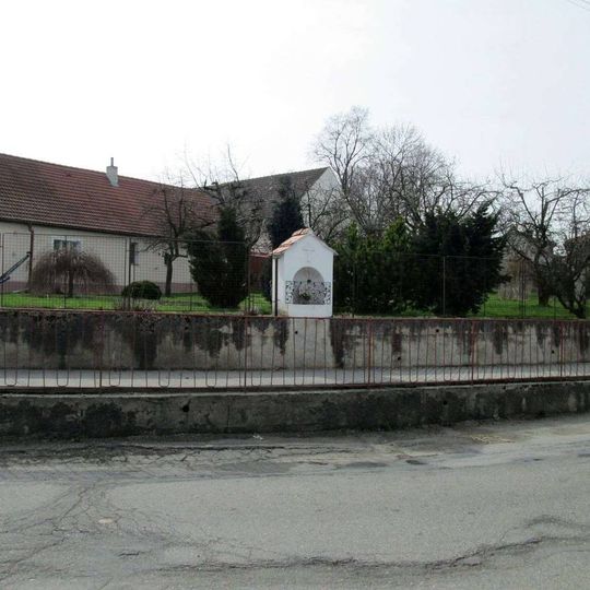 Kaplička v Bečicích